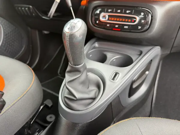 Smart ForTwo Coupé 1.0 Passion 71 17