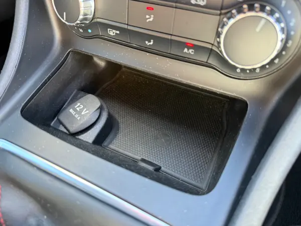Mercedes-Benz A 180 AMG Line 17