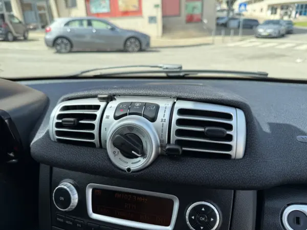 Smart ForTwo Coupé 1.0 mhd Passion 71 Softouch 13