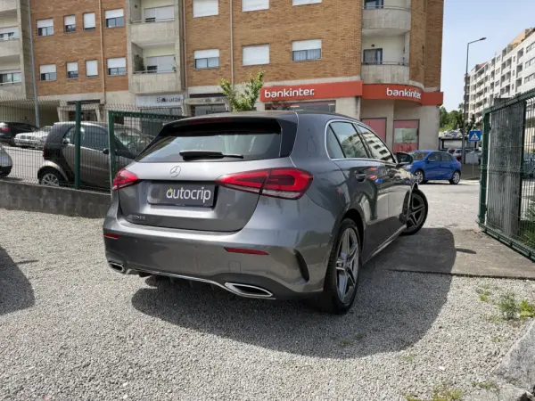 Mercedes-Benz A 180 d AMG Line Aut. 47