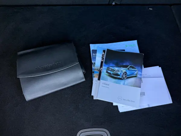 Mercedes-Benz A 180 AMG Line 57