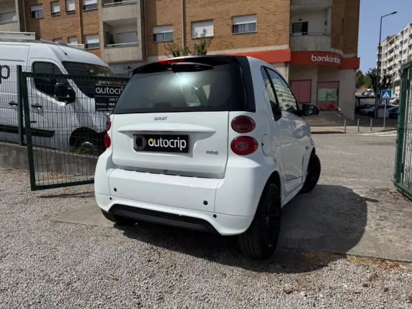Smart ForTwo Coupé 1.0 mhd Passion 71 Softouch 32