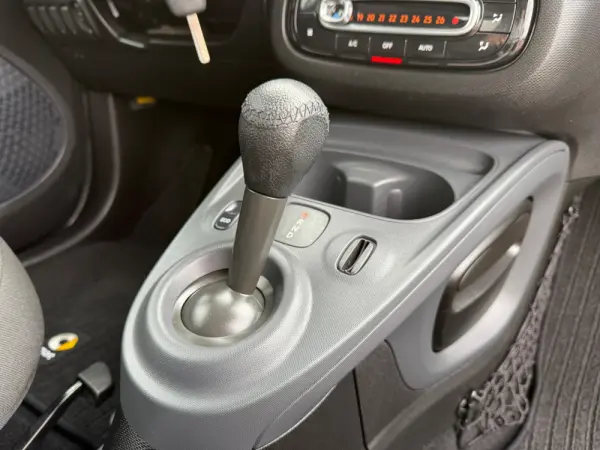 Smart ForTwo Coupé EQ passion 22
