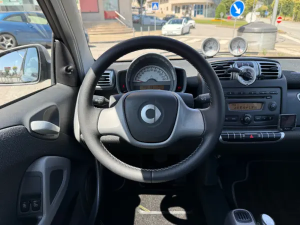 Smart ForTwo Coupé 0.8 cdi Passion 45 9