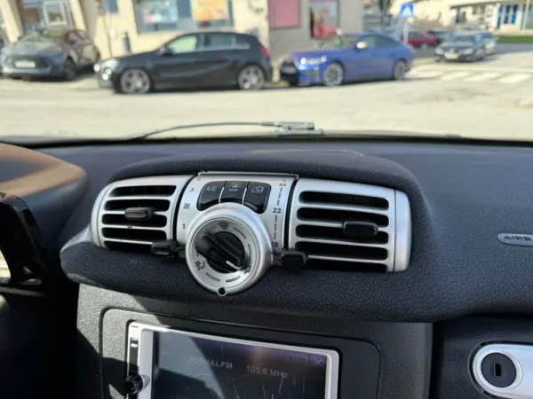 Smart ForTwo Coupé 1.0 mhd Passion 71 14