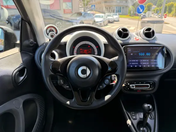 Smart ForTwo Coupé EQ 10