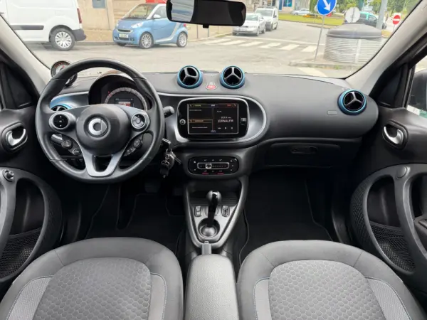 Smart ForFour EQ passion 8