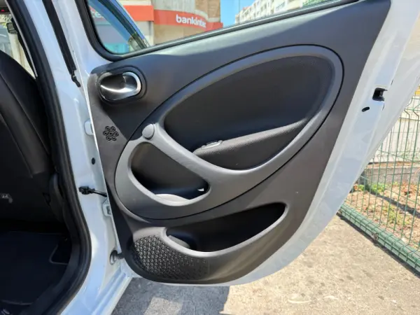 Smart ForFour EQ prime 52