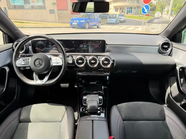 Mercedes-Benz A 180 d AMG Line Aut. 9
