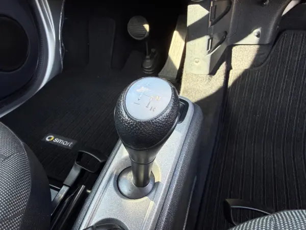 Smart ForTwo Coupé 1.0 mhd Passion 71 Softouch 14
