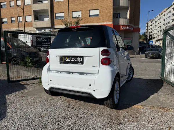 Smart ForTwo Coupé 1.0 mhd Passion 71 Softouch 32