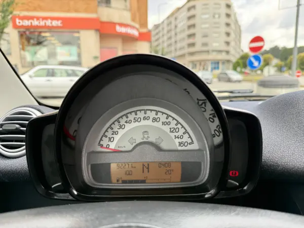 Smart ForTwo Coupé 1.0 mhd Pure 61 Softouch 11