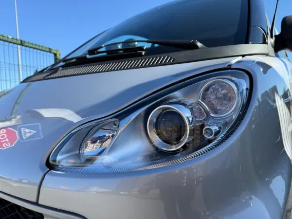 Smart ForTwo Coupé 1.0 mhd Pure 61 2