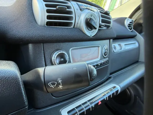Smart ForTwo Coupé 1.0 mhd Pure 61 Softouch 12