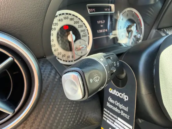 Mercedes-Benz A 180 AMG Line 12