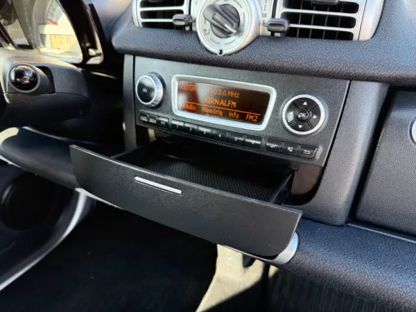 Smart ForTwo Coupé 1.0 mhd Passion 71 Softouch 13