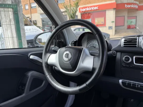 Smart ForTwo Coupé 1.0 mhd Passion 71 Softouch 9