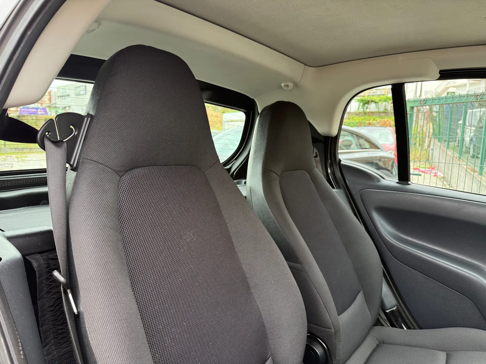 Smart ForTwo Coupé 1.0 mhd Pure 61 Softouch 28