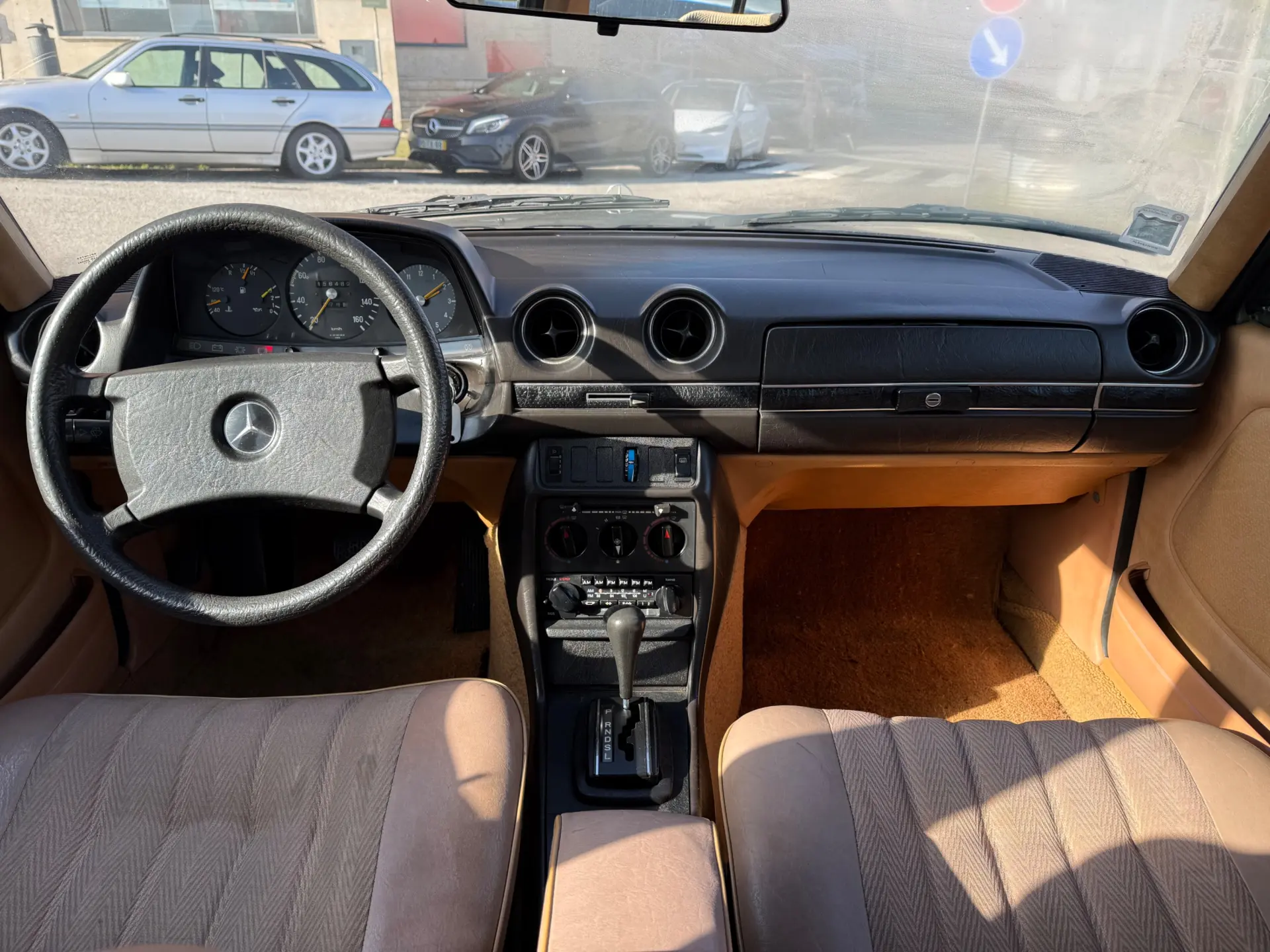 Mercedes-Benz W123 (1976-1986) 300 D 6