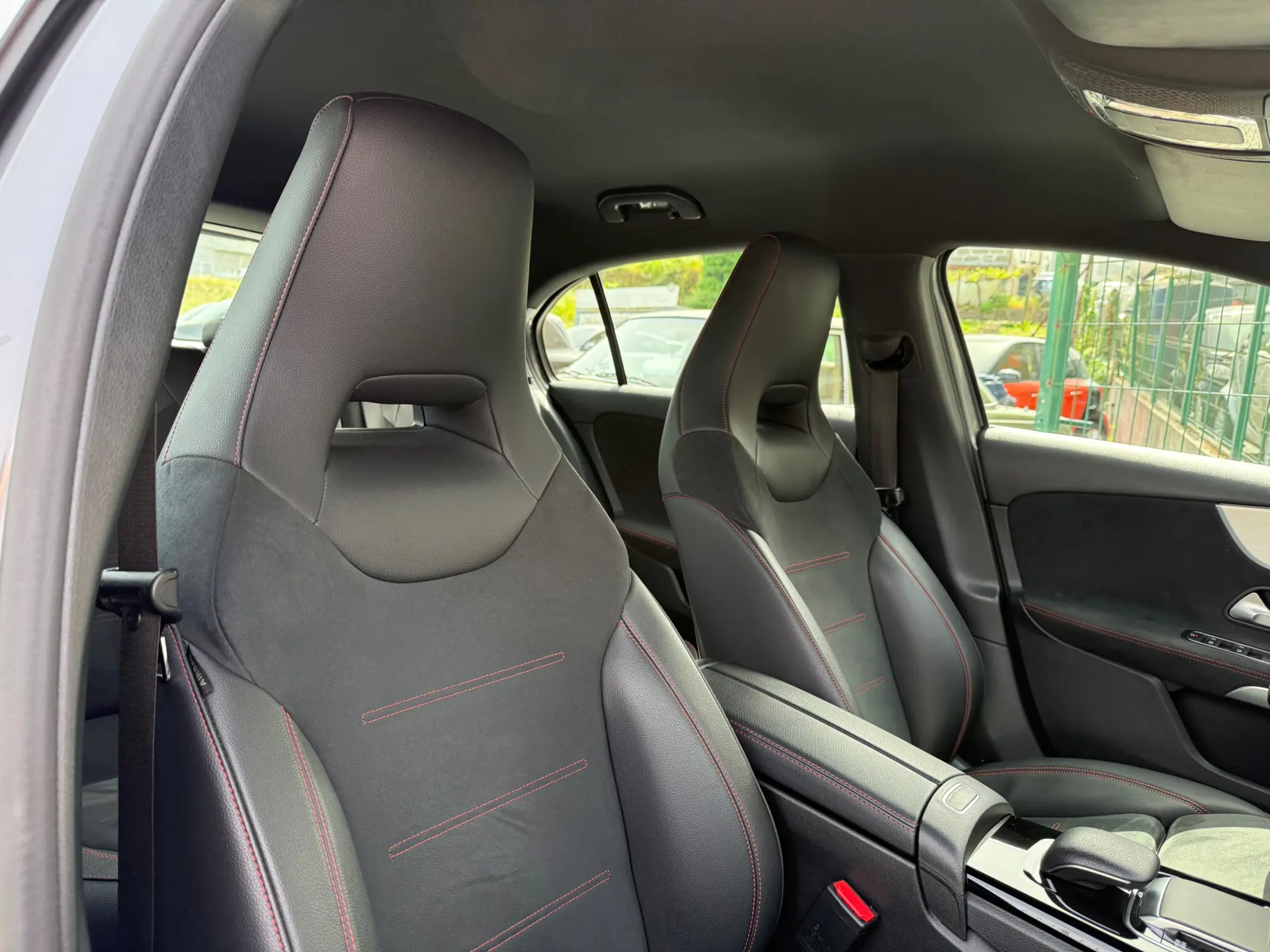 Mercedes-Benz A 180 d AMG Line Aut. 36