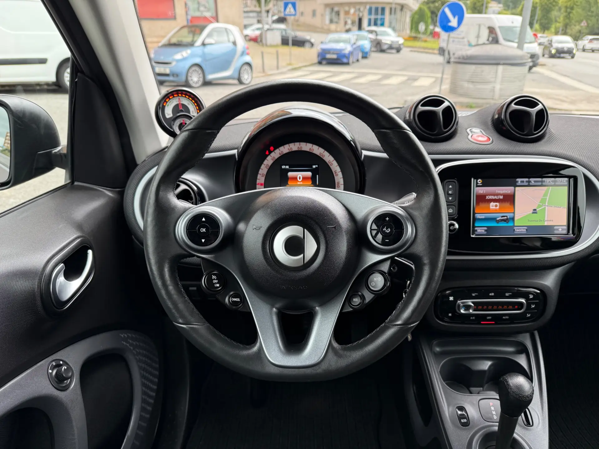 Smart ForTwo Coupé EQ passion 12