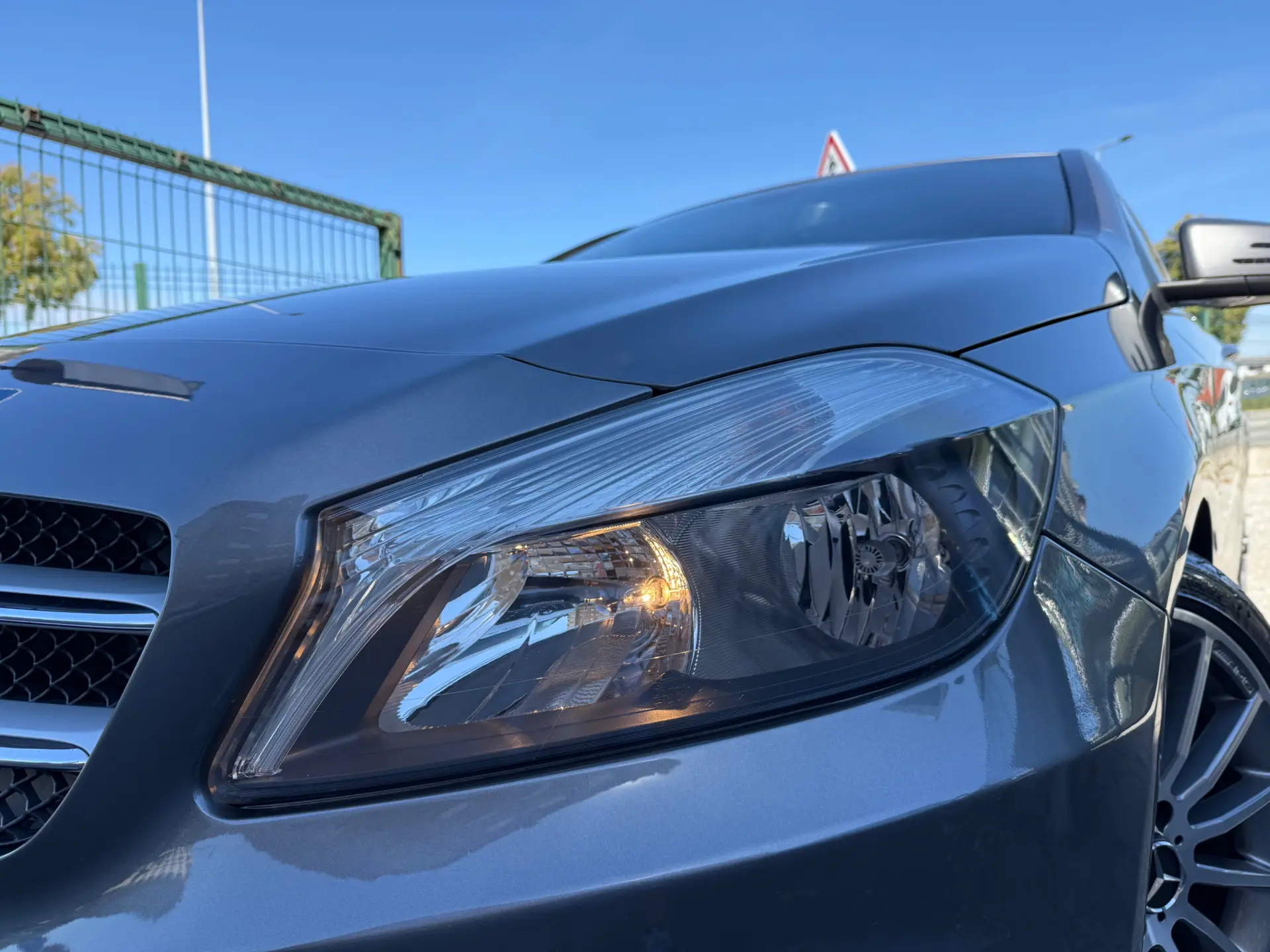 Mercedes-Benz A 180 AMG Line 2