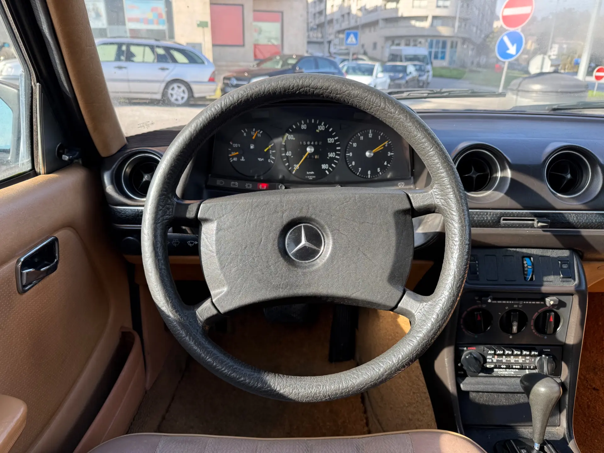 Mercedes-Benz W123 (1976-1986) 300 D 8