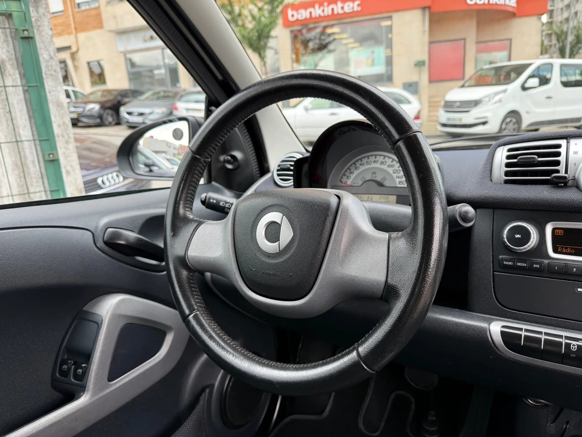 Smart ForTwo Coupé 1.0 mhd Pure 61 Softouch 9