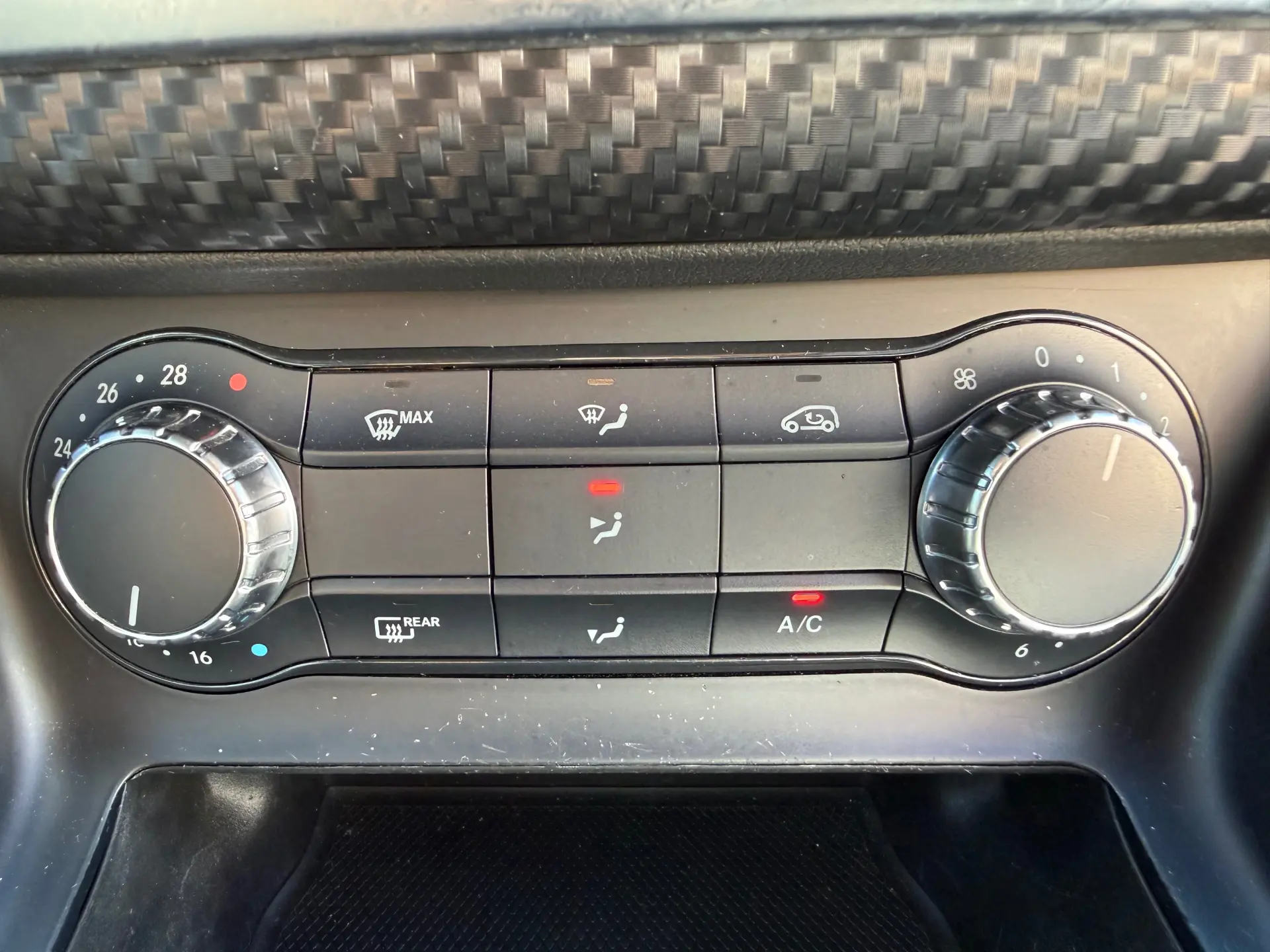 Mercedes-Benz A 180 AMG Line 16