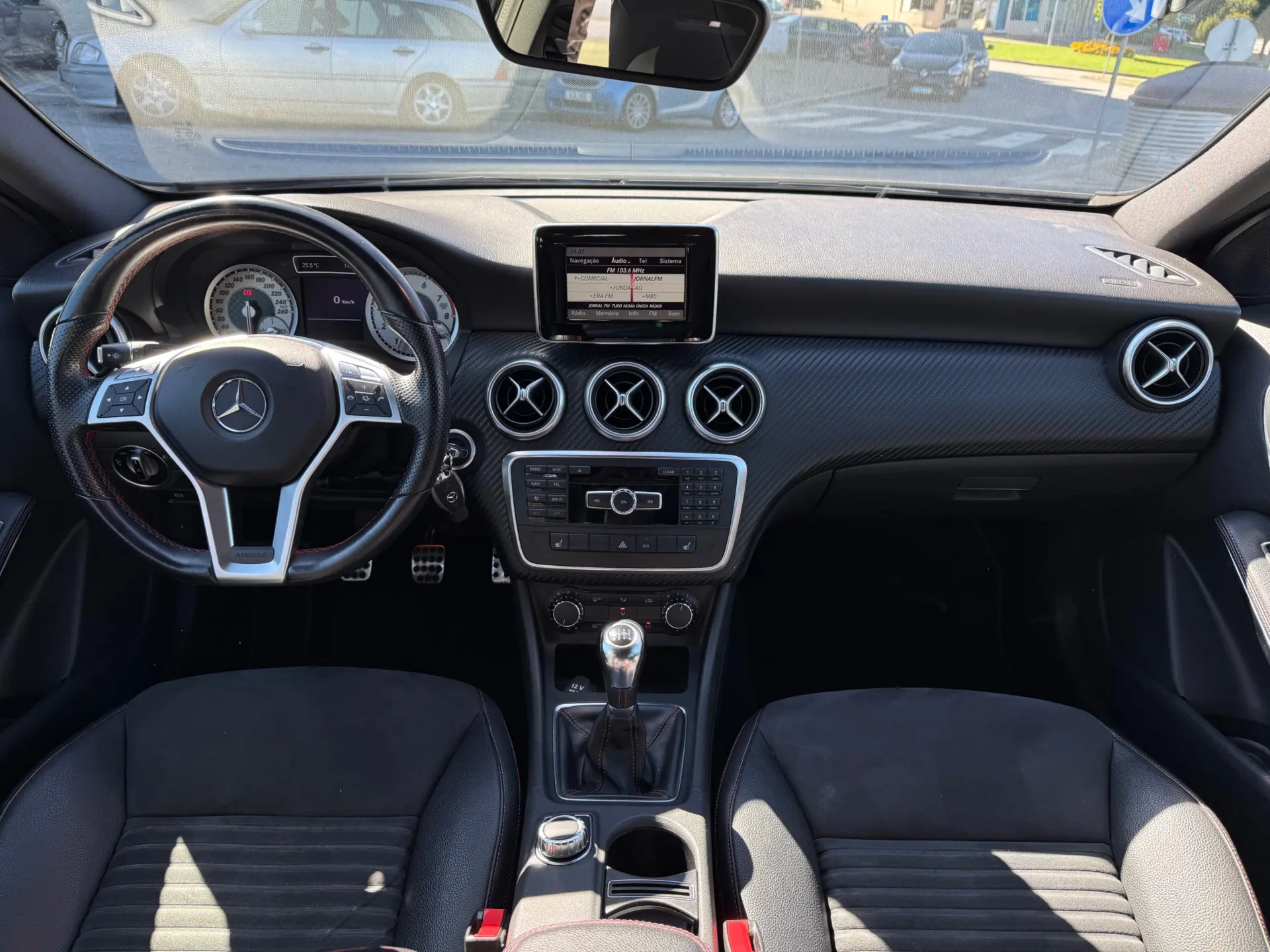 Mercedes-Benz A 180 AMG Line 8
