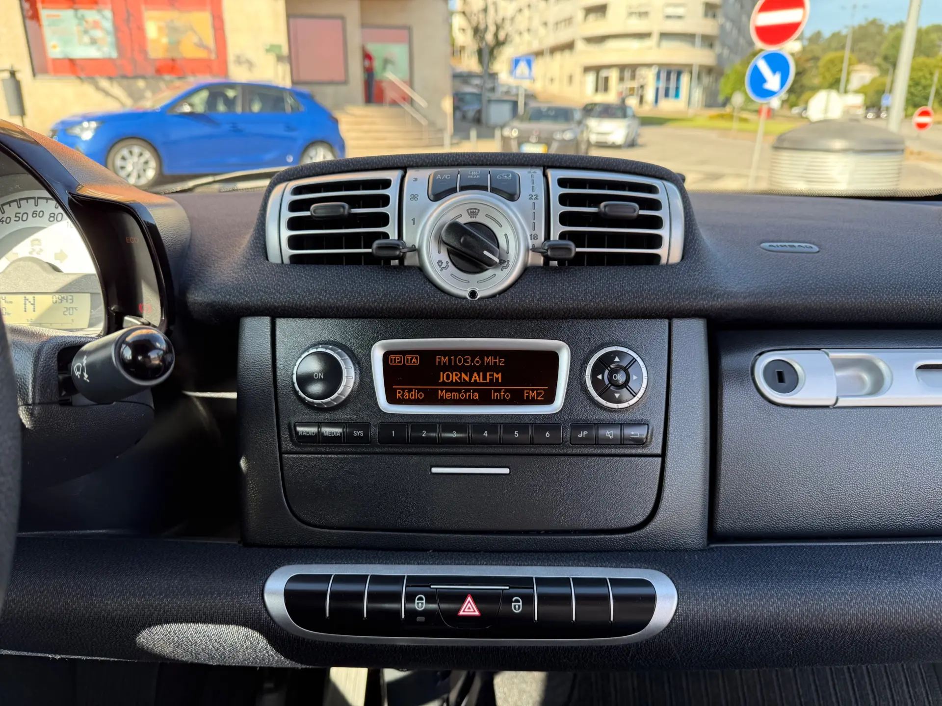 Smart ForTwo Coupé 1.0 mhd Passion 71 Softouch 12