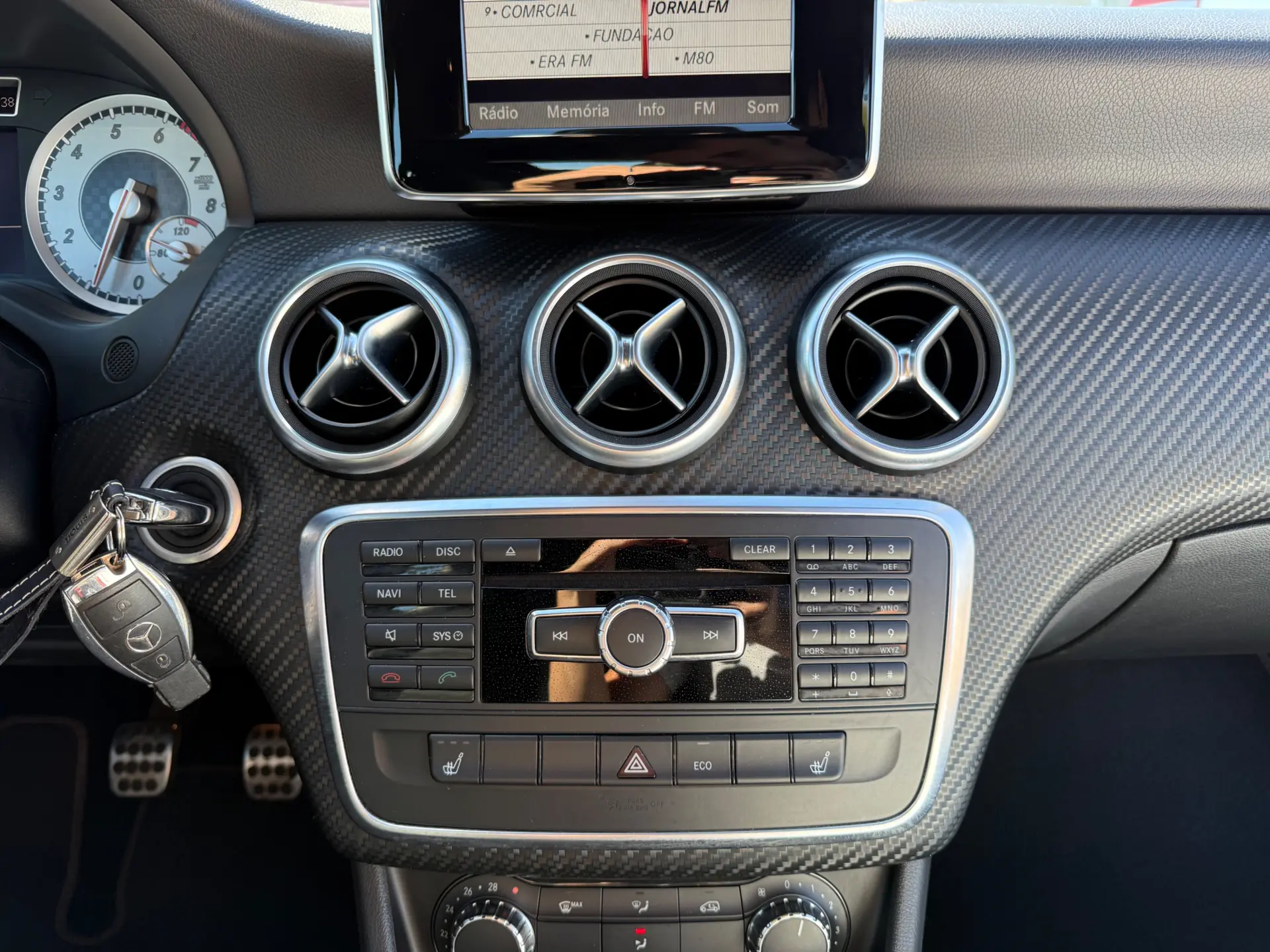 Mercedes-Benz A 180 AMG Line 15