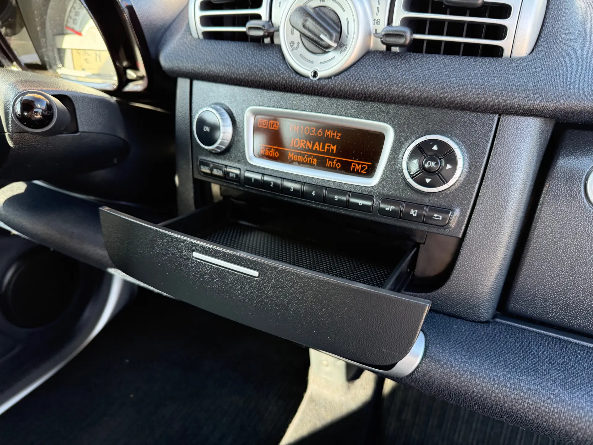 Smart ForTwo Coupé 1.0 mhd Passion 71 Softouch 13