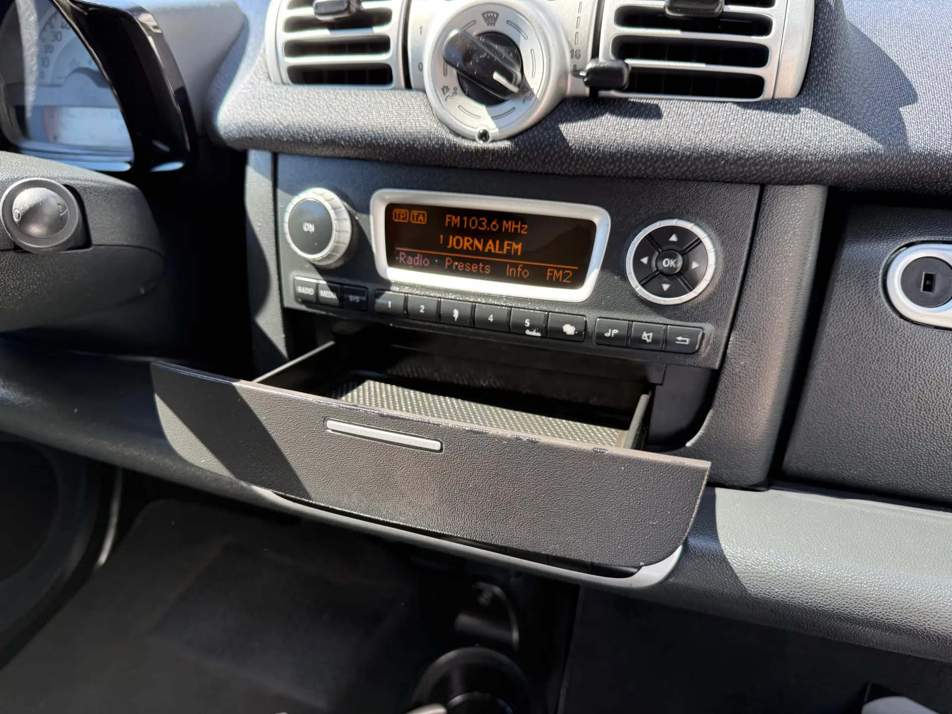 Smart ForTwo Coupé 1.0 mhd Pure 61 Softouch 15