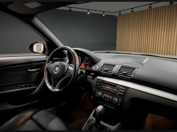 BMW 123 D CABRIO AUTO 8