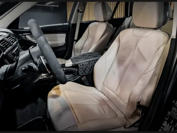 BMW 330 d xDrive Pack Desportivo M Auto 7