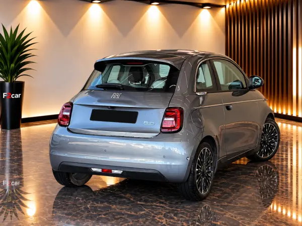 Fiat 500e La Prima 2