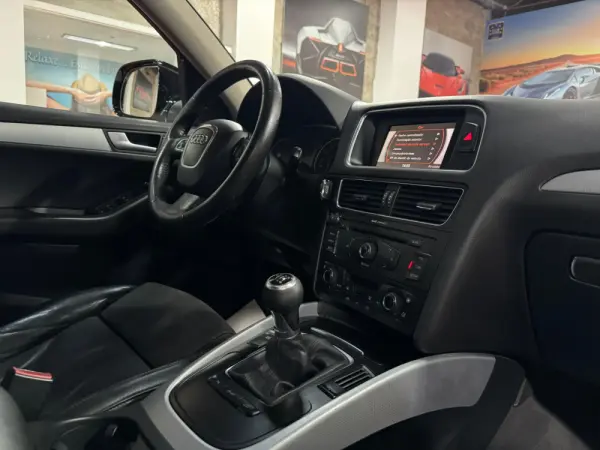 Audi Q5 2.0 TDi Sport 13