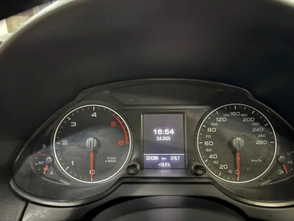 Audi Q5 2.0 TDi Sport 14