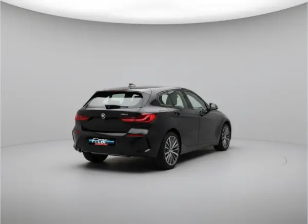 BMW 116 d Line Luxury Auto 4