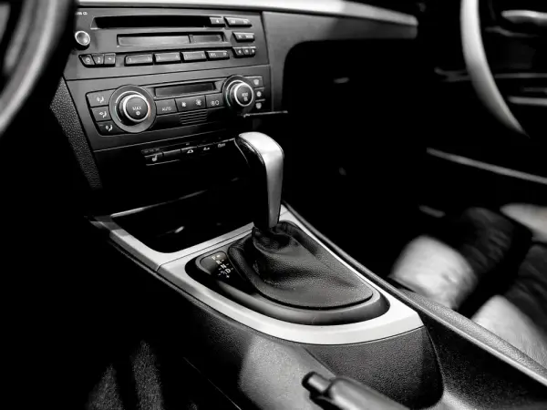 BMW 123 D CABRIO AUTO 19