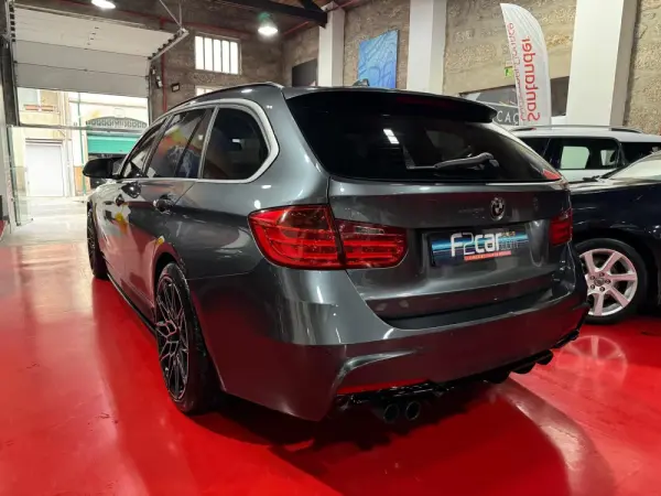 BMW 330 d xDrive Pack Desportivo M Auto 4