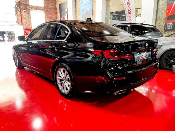 BMW 530 e 4