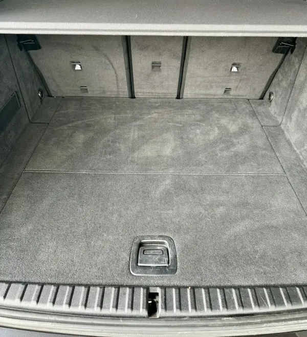 BMW iX xDrive 40 Pack Desportivo 11