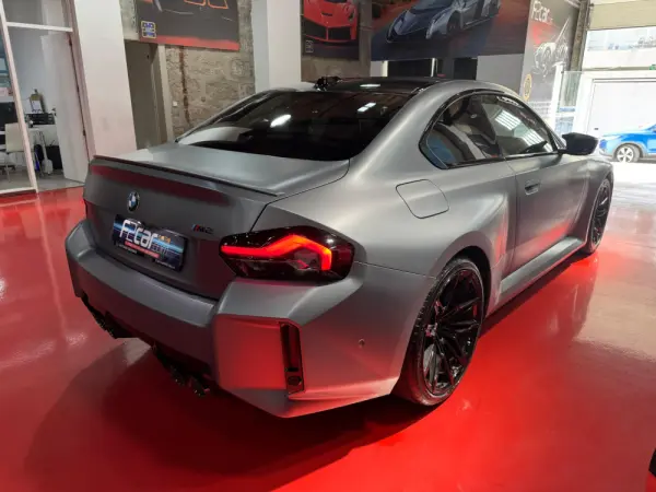 BMW M2 Auto 6