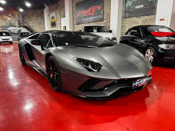 Lamborghini Aventador S 3