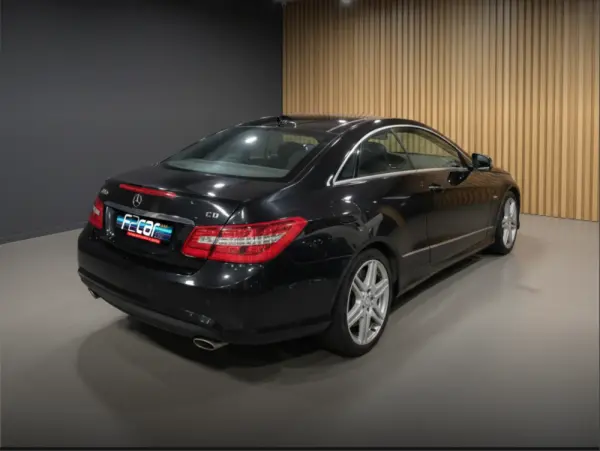 Mercedes-Benz E 350 CDi Avantgarde 4-Matic BlueEfficiency 4