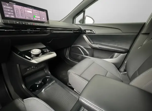 MG MG4 64 kWh Luxury 6