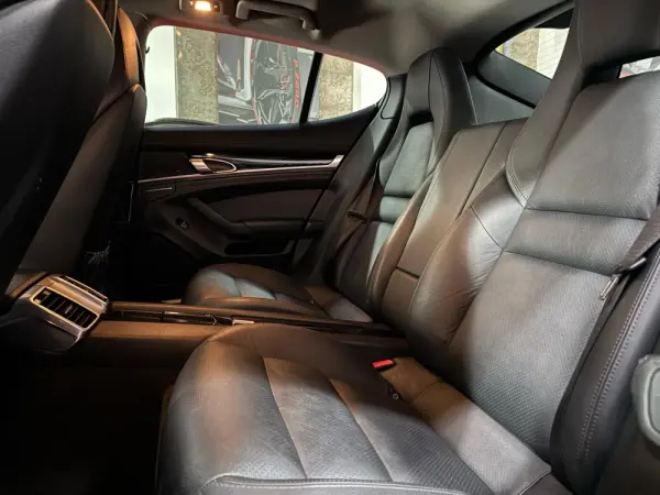 Porsche Panamera Edition 13