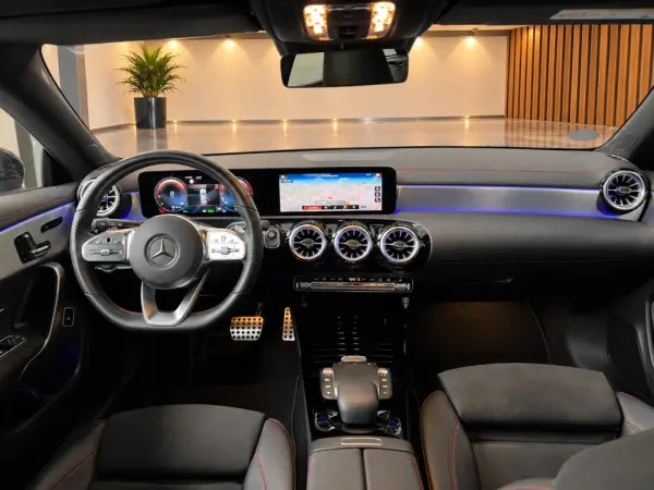 Mercedes-Benz CLA 250 e Shooting Brake AMG Line 6